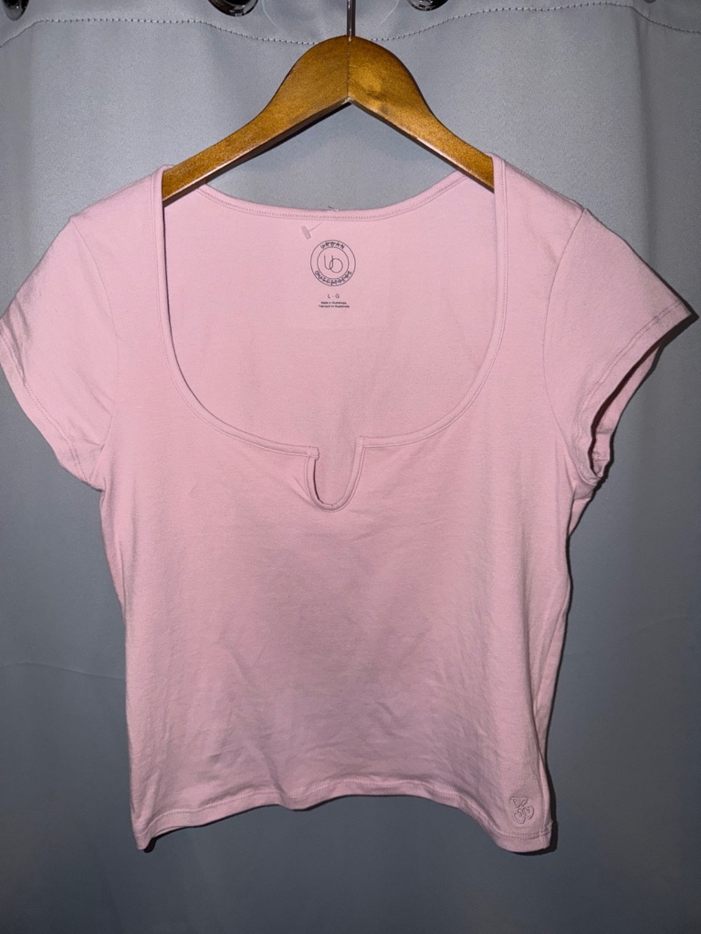 Urban Outfitters Light Pink Notch Scoop Short Sleeve Tee Cotton 90s NWOT size L
